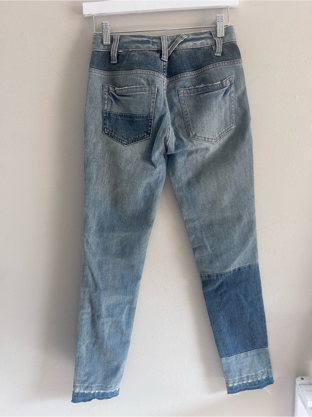 Free People Patchwork Skinny Jeans Size 24 blue distressed - Picture 5 of 9